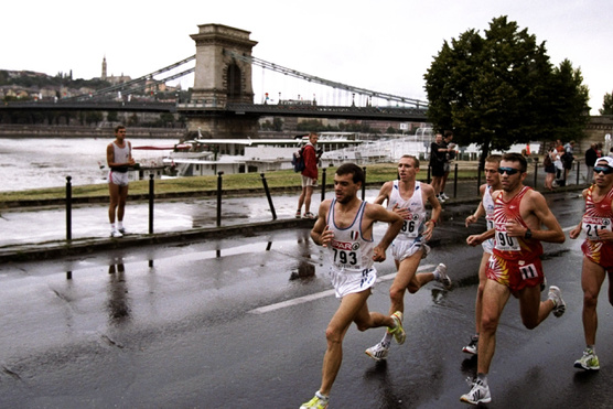Budapest Maraton: lelki útravaló futóknak, és az arra közlekedőknek