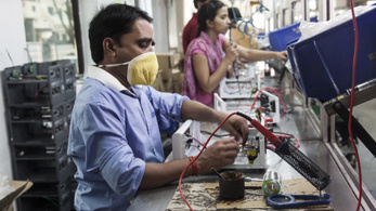 Indiából, Costa Ricából hoznak dolgozókat a magyar cégek