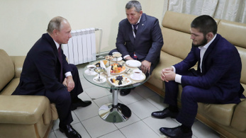 Putyin Nurmagomedovnak: Majd szólok apádnak, hogy ne büntessen meg annyira