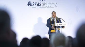 Orbán a felcsúti akadémia átadóján is brüsszelezett egyet