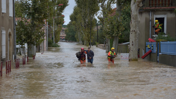 Óriási eső zúdult Franciaországra, 10-en meghaltak