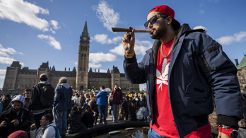 Kanadában legalizálták a marihuánát