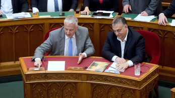 A játékgépek betiltása és a CEU-törvény sem volt ennyire sürgős a Fidesznek