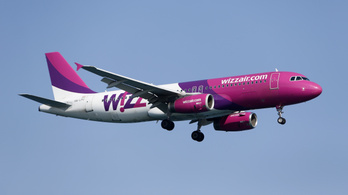 Beperelik a Wizz Airt a Szicíliában hagyott utasok