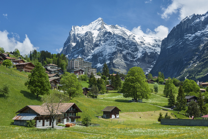 Ilyen gyönyörű falut ritkán látni: varázslatos képeken Wengen, az alpesi csoda
