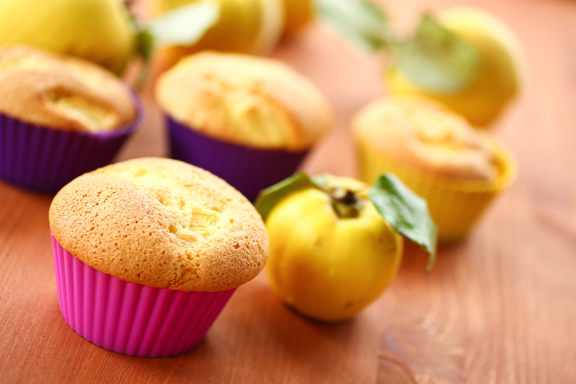 Omlós, birsalmás muffin: bögrével is kimérheted a hozzávalókat