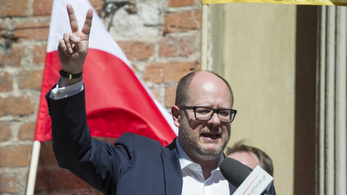 Megkéselték a gdanski polgármestert, újra kellett éleszteni