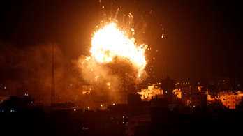 A Hamász tévéjére és egy szállodára is csapást mért az izraeli légierő