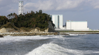 Még mindig sugárszennyezett a víz a fukusimai erőműnél