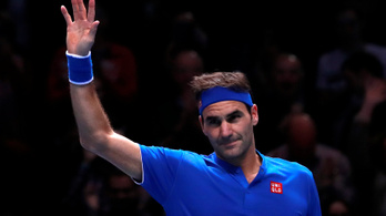 Federer javított a vb-n, Nisikorit leütötték a pályáról