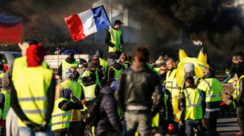 Halálos áldozatot is követelt a francia sárga mellényes tüntetés