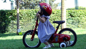 8 fontos szabály, hogy a gyerek túlélje a biciklizést