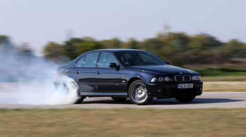 Teszt: BMW E39 M5