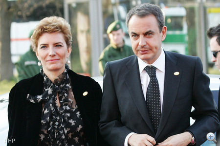 Sonsoles Espinosa, Zapatero neje rövid hajáról híres.