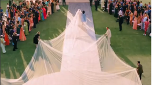 Egészen lehengerlő látvány Priyanka Chopra 22 méter hosszú (!) esküvői fátyla