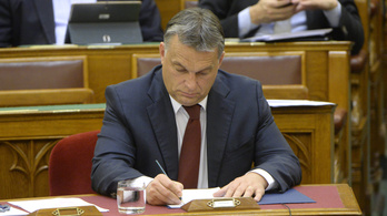 Orbán szerint nem volt antiszemita a Figyelő, de a HVG-nek és a MaNcs-nak voltak problémás címlapjai