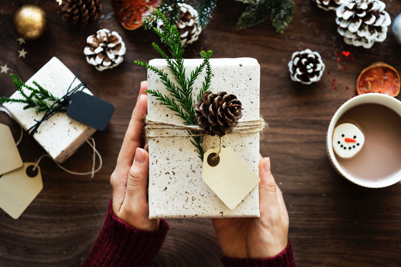ajándék csomagolás technikák karácsony meglepetés (2)