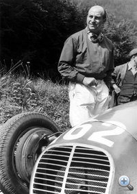Ezzel a Maseratival Paul Pietsch majdnem megnyerte a lényegesen erősebb és esélyesebb Mercedeseket és Auto Unionokat az 1939-es Német Nagydíjon. Egy ideig vezetett, de végül harmadikként intették le. Élete versenyének tartja ezt a sikerét.