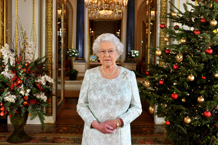 Karácsonyi díszbe borult a Buckingham-palota - Elámulsz, olyan gyönyörű
