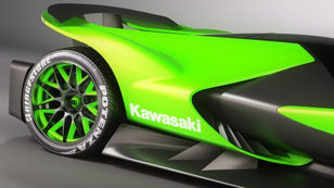 A Kawasaki is autóra vált?