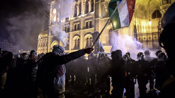 Az ellenzék szerint a Fidesz provokátorokkal készül a vasárnapi tüntetésre