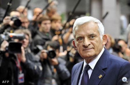 Jerzy Buzek egy úniós csúcstalálkozón 2010 októberében