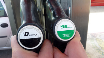 Miért drágább a gázolaj 35-40 forinttal, mint a benzin?!