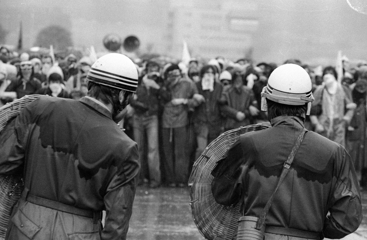 Tiltakozás az atomerőművek ellen. Olten/Gösgen, 1977.