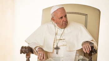 Pápa: A pedofil papok adják fel magukat