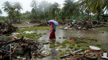Legalább 430 halottja van az indonéziai cunaminak