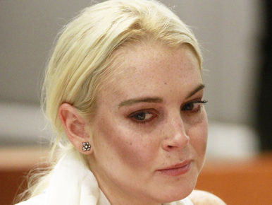 Lindsay Lohannek boncasztalokat kell majd mosnia