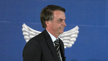 Bolsonaro kezdésnek nekiment a civil szervezeteknek