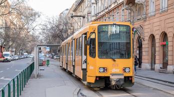 Rátámadt és többször megütött egy villamosvezető nőt egy férfi Budapesten