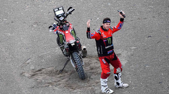A Honda nyerte a Dakart
