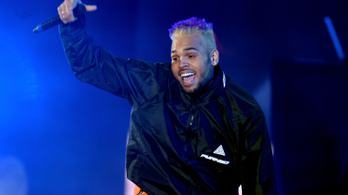 Nemi erőszak gyanújával tartóztatták le Chris Brownt
