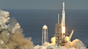 Március 7-én startolhat újra a SpaceX rakétaszörnyetege