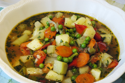 Téli, ínyenc zöldségleves: jóllaksz tőle, és felturbózza az immunrendszeredet