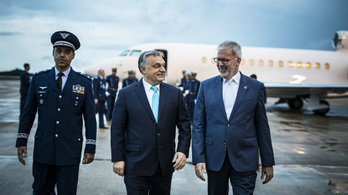 Nem mondják meg, ki és mennyiért vett repülőjegyeket Orbánnak