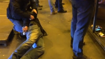 Boxeres, késes, gázpisztolyos bűnözőre csaptak le a kommandósok Erzsébetvárosban