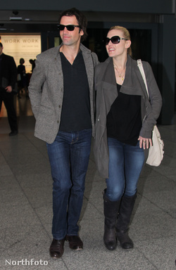 Ned Rocknroll és Kate Winslet a Heathrow reptéren, 2012. január