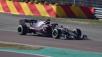 Lesifotón az új F1-es Alfa Romeo, Räikkönennel