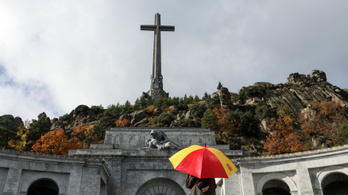A spanyol kormány ultimátumot adott Franco családjának a volt diktátor újratemetéséről