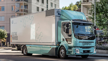Átadták az első elektromos Volvo teherautókat