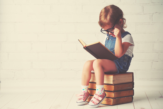 Ezért jó olvasni – 10 ok, amiért megéri falni a könyveket