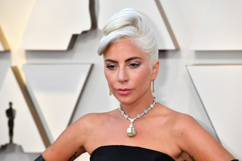 Lady Gaga estélyijén ámult mindenki az Oscaron - Képeken a legszebb ruhák
