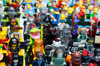 Jön a LEGO Óriások Támadása: kicsik és nagyok egyaránt élvezni fogják
