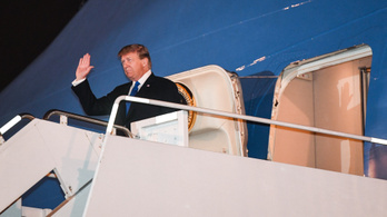 Donald Trump is megérkezett Hanoiba
