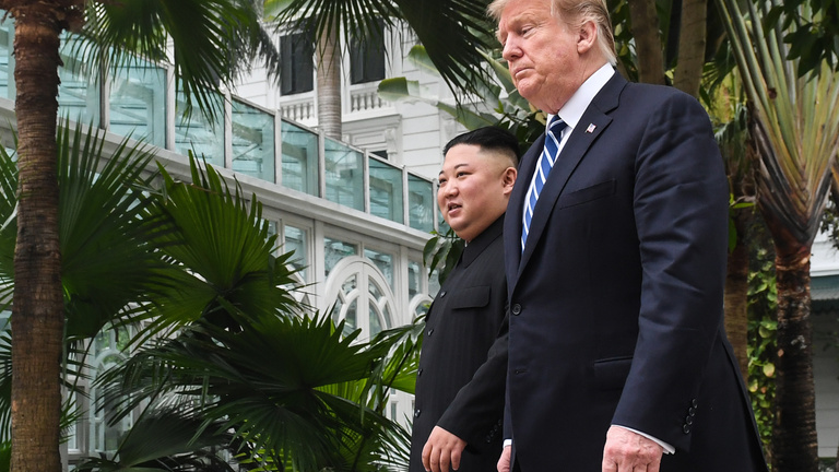 A valóság visszanyalt Trumpnak és Kimnek