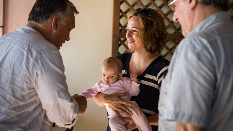 Politikai csodafegyver lehet Orbán családvédelmi programja