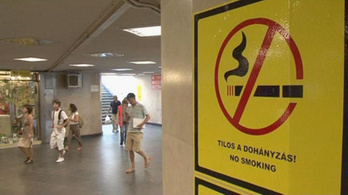 Mától tilos a dohányzás az aluljárókban
